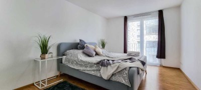 Zentrale, möblierte, offene und helle 3-Zimmer Wohnung mit großem Balkon