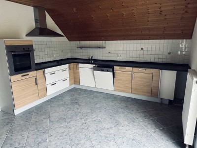 Wunderschöne, helle DG-Wohnung