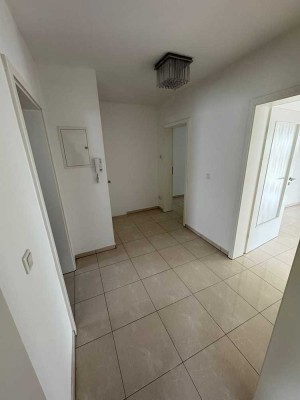 Attraktive, neuwertige 2-Zimmer-Wohnung mit gehobener Innenausstattung zur Miete in Gießen- Wieseck