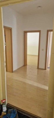 Gemütliche 2,5 Zimmerwohnung mit Balkon