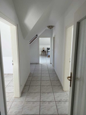 Ansprechende und gepflegte 2-Raum-DG-Wohnung in Guxhagen