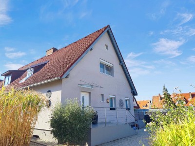 Einladendes Einfamilienhaus für Familien und Erholungssuchende - modernes Wohnambiente &amp; sonniger Garten mit Pool!