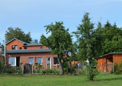 ruhige Lage - Ostseenähe - topp saniert - Haus  - Bungalow - Garage