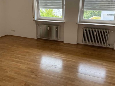 Helle 2-Zimmer Dachgeschosswohnung in Stephanskirchen