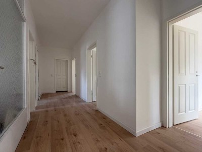 Erstbezug nach Sanierung: Charmante Altbauwohnung in top Lage
