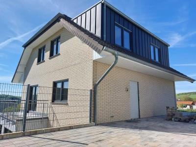 Generationentraum oder Kapitalanlage: Provisionsfreies 2-Familienhaus Erstbezug mit Top-Ausstattung