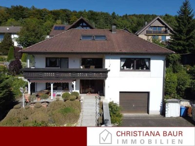 EXCLUSIVES WOHLFÜHLHAUS: EFH mit Aussicht in Laufen