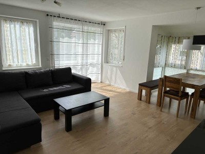 Helle, teilmöblierte 2-Zimmer-Wohnung mit Balkon in Tübingen