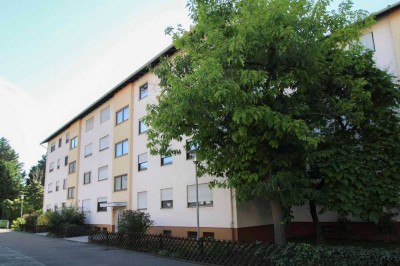 Für Anleger: Vermietete, 2-Zi.-ETW mit Balkon und Garage in Schwetzingen