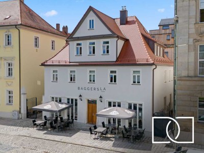 Sorgenfreie Kapitalanlage in 1A-Lage! Saniertes Geschäfts- und Wohnhaus direkt am neuen Schloss