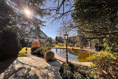 Traumhafte Villa mit idylischem Garten mit 1.000m² Grundstück
