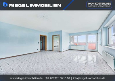 Sie hier? Wir auch! Großzügige 3 Zimmerwohnung mit Balkon, PKW - Stellplatz und Personenaufzug