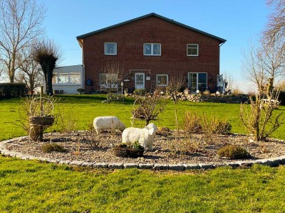 Ein Traum für Pferde- und Tierliebhaber zwischen Heide und Husum mit bis zu 9 ha!