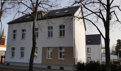 3-Raum Wohnung! in zentraler Lage, san. Altbau, gehobene Ausstattung!