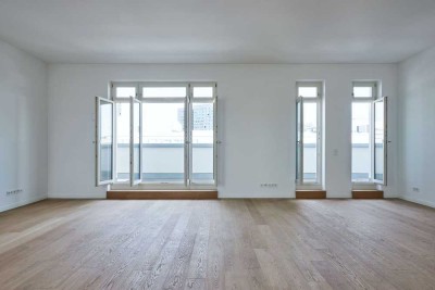 Luxus Penthouse mit 5 Zimmern, 2 Bädern, Gäste-WC und 3 Terrassen in Mitte