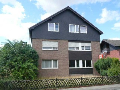 Großzügige Obergeschosswohnung in Dreifamilienhaus mit Garten,  günstiger Strom Tarif