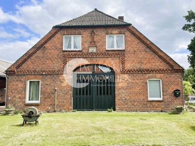 Tradition trifft Potenzial: Hofstelle mit alter Schmiede bei Göhrde