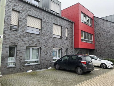 Helle, geräumige Wohnung mit Fußbodenheizung