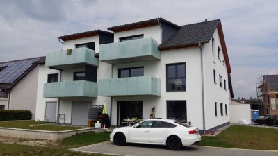 Exklusive 3,5- Zi.-Wohnung in einem Niedrigenergiehaus