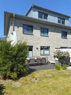 Architektenhaus mit Doppelcarport in Top-Lage