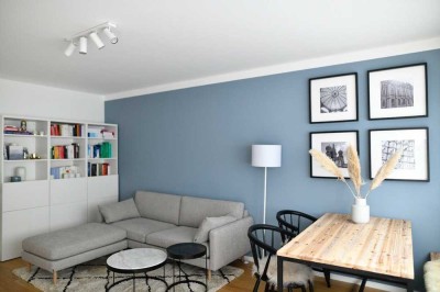 Stilvolle, geräumige und sanierte 2-Zimmer-Wohnung mit Balkon und EBK in Wiesbaden