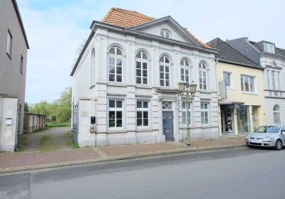 3-Zimmer-Wohnung im Jugendstil, monumentale Immobilie mit Garage