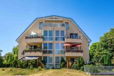 Ruhige 2-Zi.-Dachgeschosswohnung mit Balkon + Tiefgaragenstellplatz - im grünen Lichtenrade