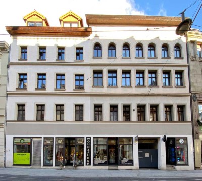 Gemütliche 2-RW mit EBK mitten in der City zu vermieten!