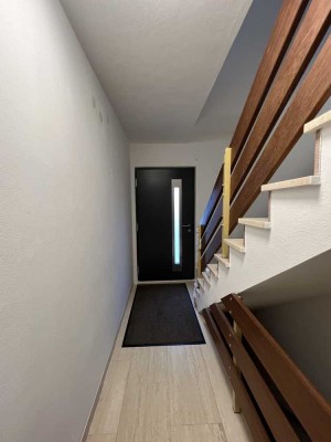 Exklusive 2-Zimmer-Erdgeschosswohnung mit gehobener Innenausstattung mit Einbauküche in Langweid