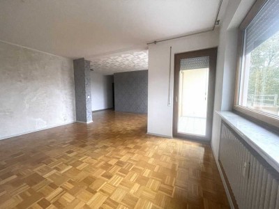 Gäumige 4,5  Wohnung mit viel Platz, in ruhiger Lage. TG- Einzelgarage.