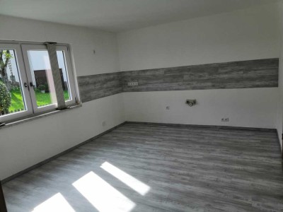 Schöne und vollständig renovierte 6-Zimmer-Wohnung in Siegbach