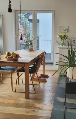 Stilvolles Wohnambiente auf 140 qm in Köln-Dünnwald mit Garten und Balkon