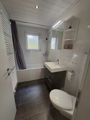 3 helle Zimmer mit sonniger Loggia - ruhige Lage