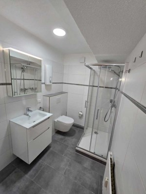 Frisch saniert, incl. EBK, Balkon, Badmöbel