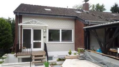 Günstige 6,5-Zimmer-Doppelhaushälfte mit gehobener Innenausstattung und EBK in Ritterhude