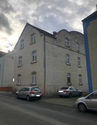 Freistehendes 6-Familienhaus für nur knapp € 920,- pro m²  Wohnfläche!!