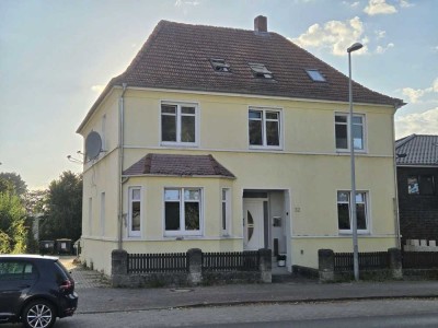 Großes Mehrfamilienhaus mit 5 Wohneinheiten – Kapitalanlage zentral in Bergen