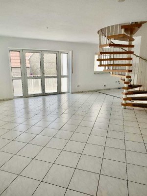 Helle 2,5-Zimmer Wohnung mit Balkon in Büttelborn-Worfelden