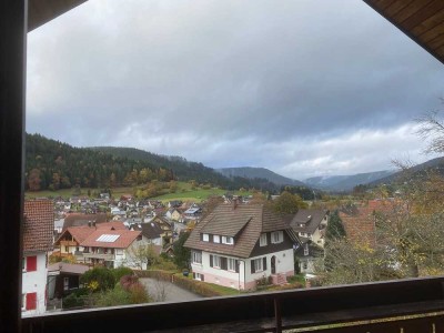Charmante 3-Zimmer-Wohnung mit modernem Komfort und Blick ins Murgtal