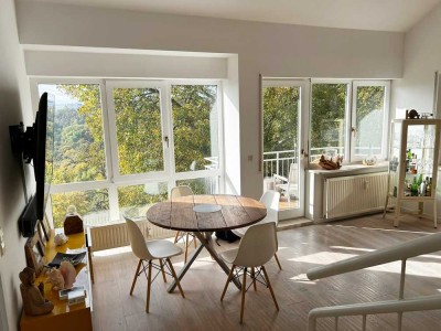 Extravagante 2,5-Zimmer Maisonette Wohnung möbliert Stuttgart-Vaihingen mit Garage auf Zeit mieten