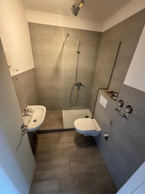 Nachmieter gesucht: Helle 1,5-Zimmer-Wohnung mit Balkon in der Nähe von Rellinger Rathaus