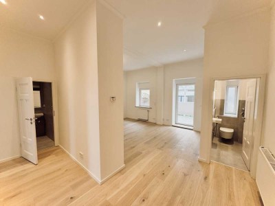 Sanierter Altbautraum mit Terrasse! 3-Zimmer-Wohnung in Untergiesing, 10 Meter zur U-Bahn