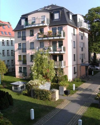 Von Privat,  freundliche 2-Zimmer-Wohnung in Striesen Ost