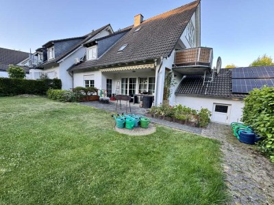 Schöne moderne 3-Zimmer-Wohnung mit Terrasse und Gartenmitnutzung in Gummersbach-Rospe