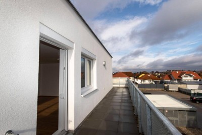 ERSTBEZUG: Helle Dachterrassenwohnung