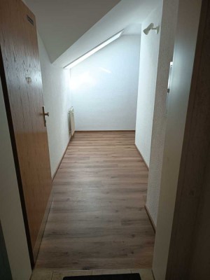 Stilvolle 2-Zimmer-Dachgeschosswohnung in Wasseralfingen für Ü58-jährige
