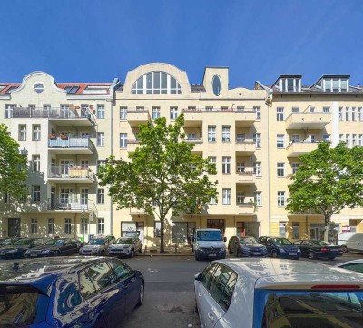 Vier Altbauwohnungen in Berlin-Charlottenburg – 230 m² Entwicklungspotenzial im Paket