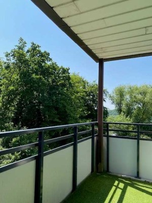 Renovierte 2-Zimmer-Wohnung mit Blick ins Grüne!