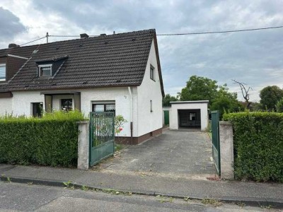Kleines Einfamilienhaus mit Garage und Nebengebäuden + separatem Bauplatz