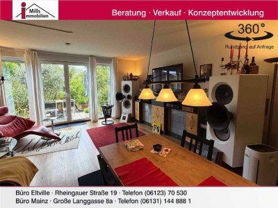 Moderne, neuwertige Eigentumswohnung mit Terrasse und kleinem Garten im Reihenhausstil
